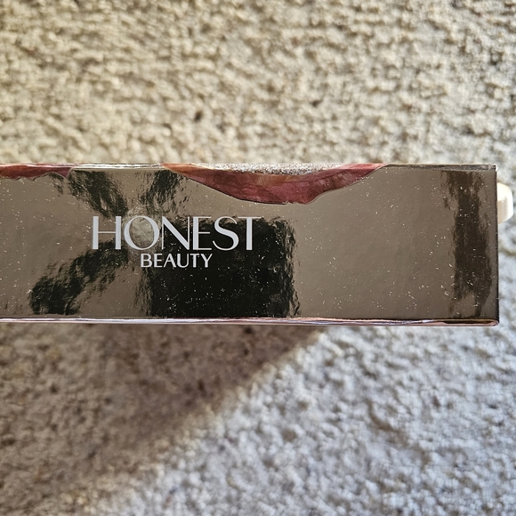 Honest Beauty cases - Picture 6 of 8